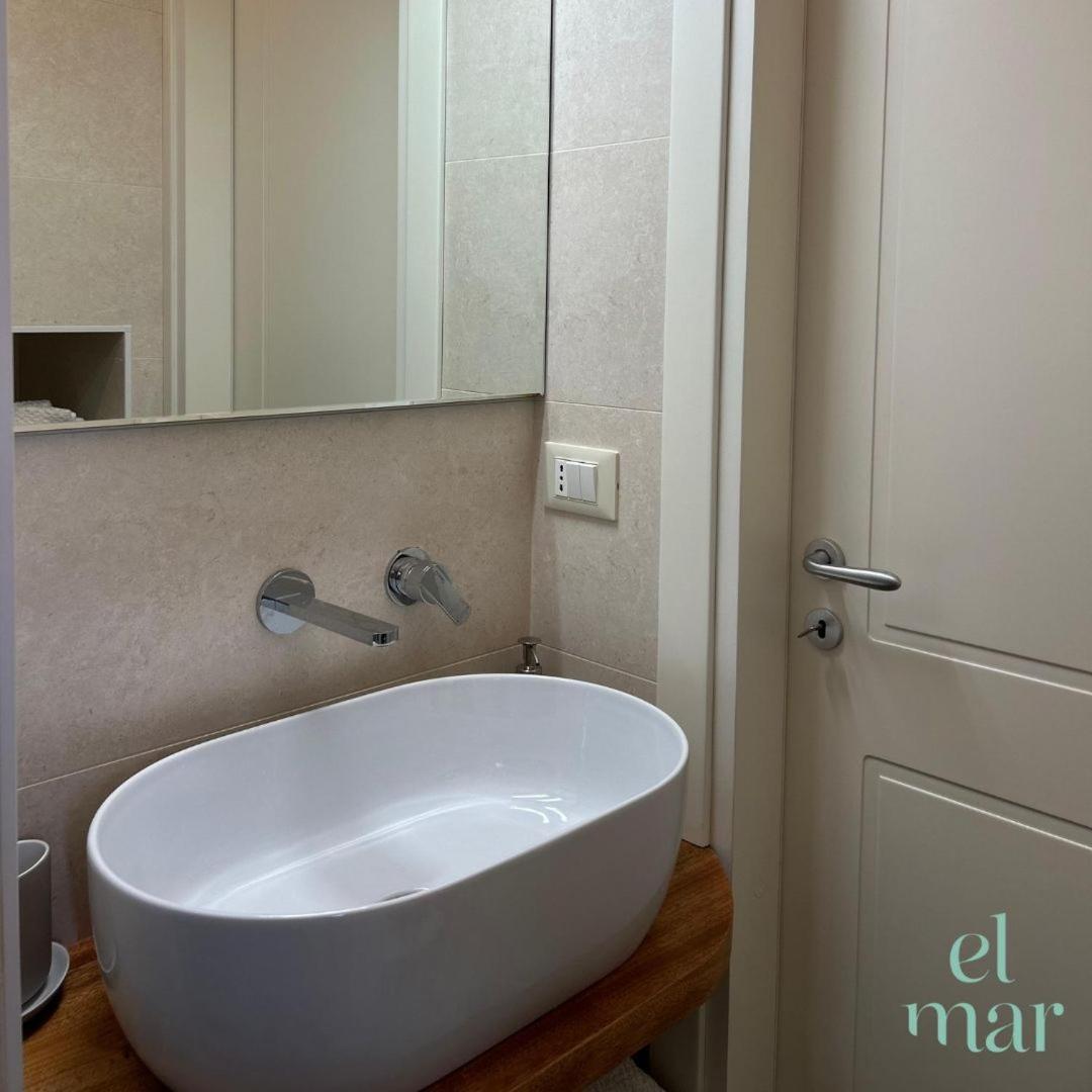 Апартаменти El-Mar Locazione Turistica House With Exclusive Terrace Поліньяно-а-Маре Екстер'єр фото